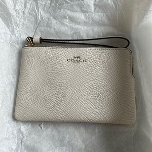 Brand new Authentic Coach coin purse